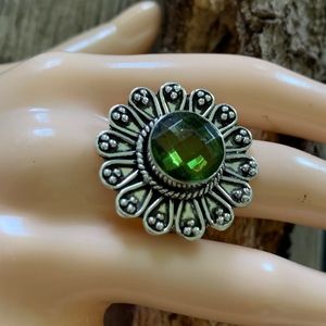Peridot Flower Silver Ring Sz 9 Healing Reiki